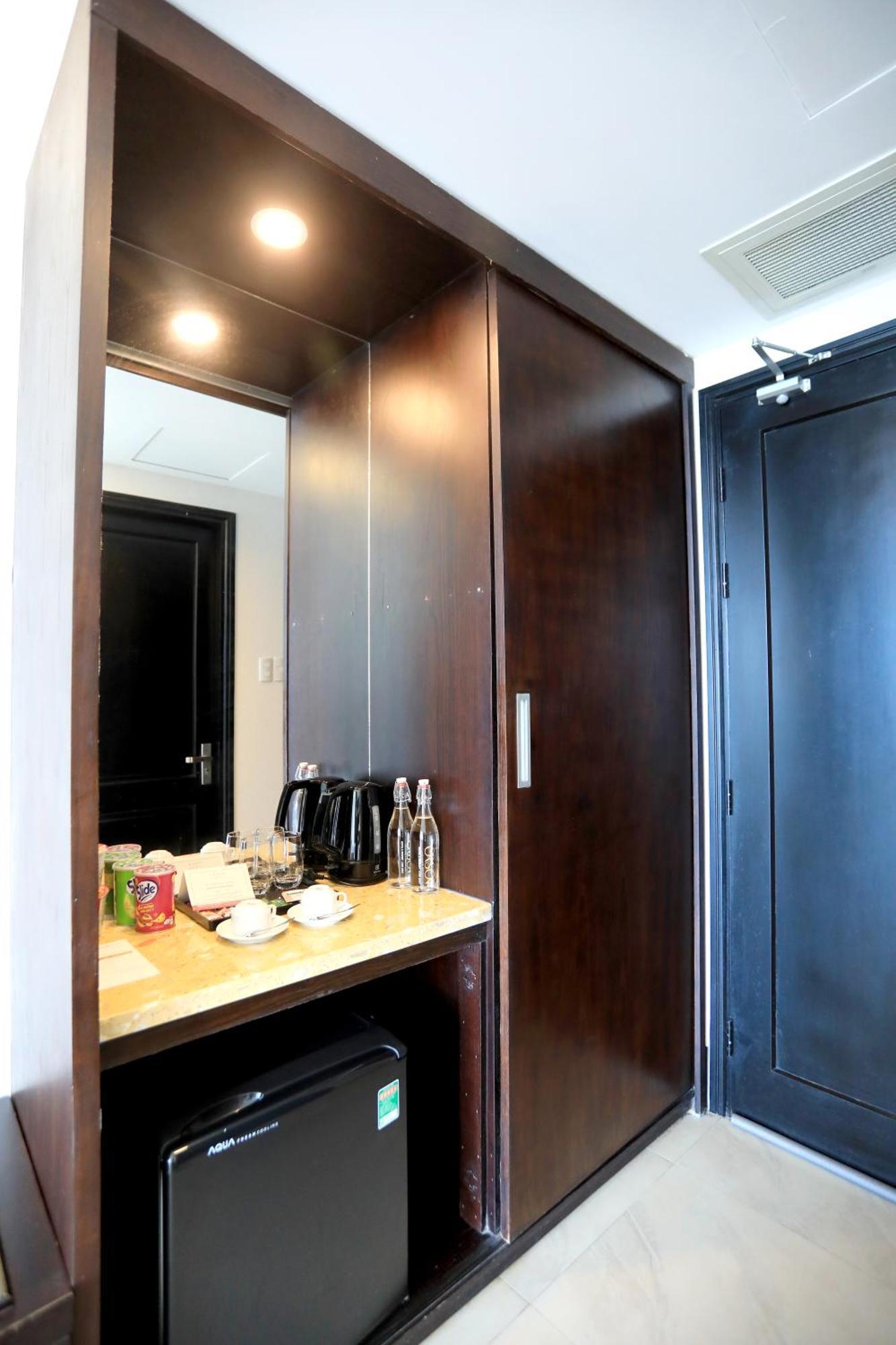 Deluxe Twin Room with Sea View